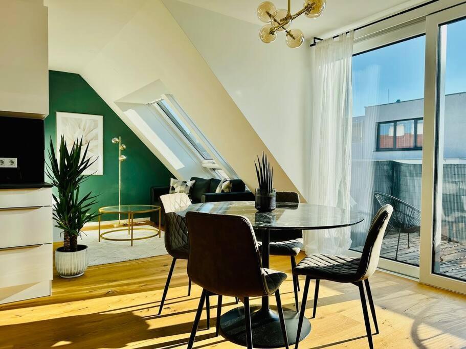 Sunny Terrace Penthouse With Ac - Self Check-In Viena Exterior foto